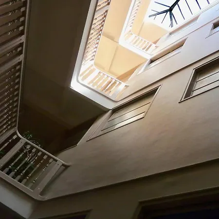 Magnolia : Superbe Deux-pieces Quartier Du Chateau *