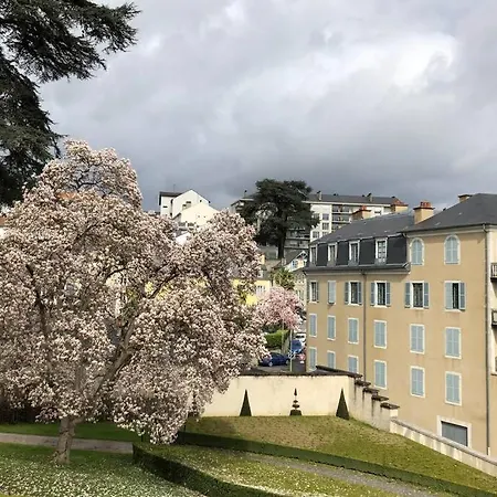 Апартаменты Magnolia : Superbe Deux-pieces Quartier Du Chateau