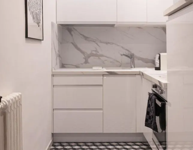 Magnolia : Superbe Deux-pieces Quartier Du Chateau *