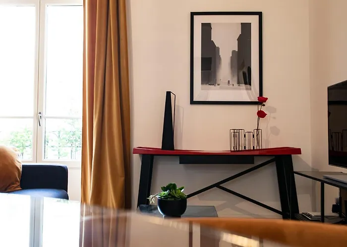 Magnolia : Superbe Deux-pieces Quartier Du Chateau 波城